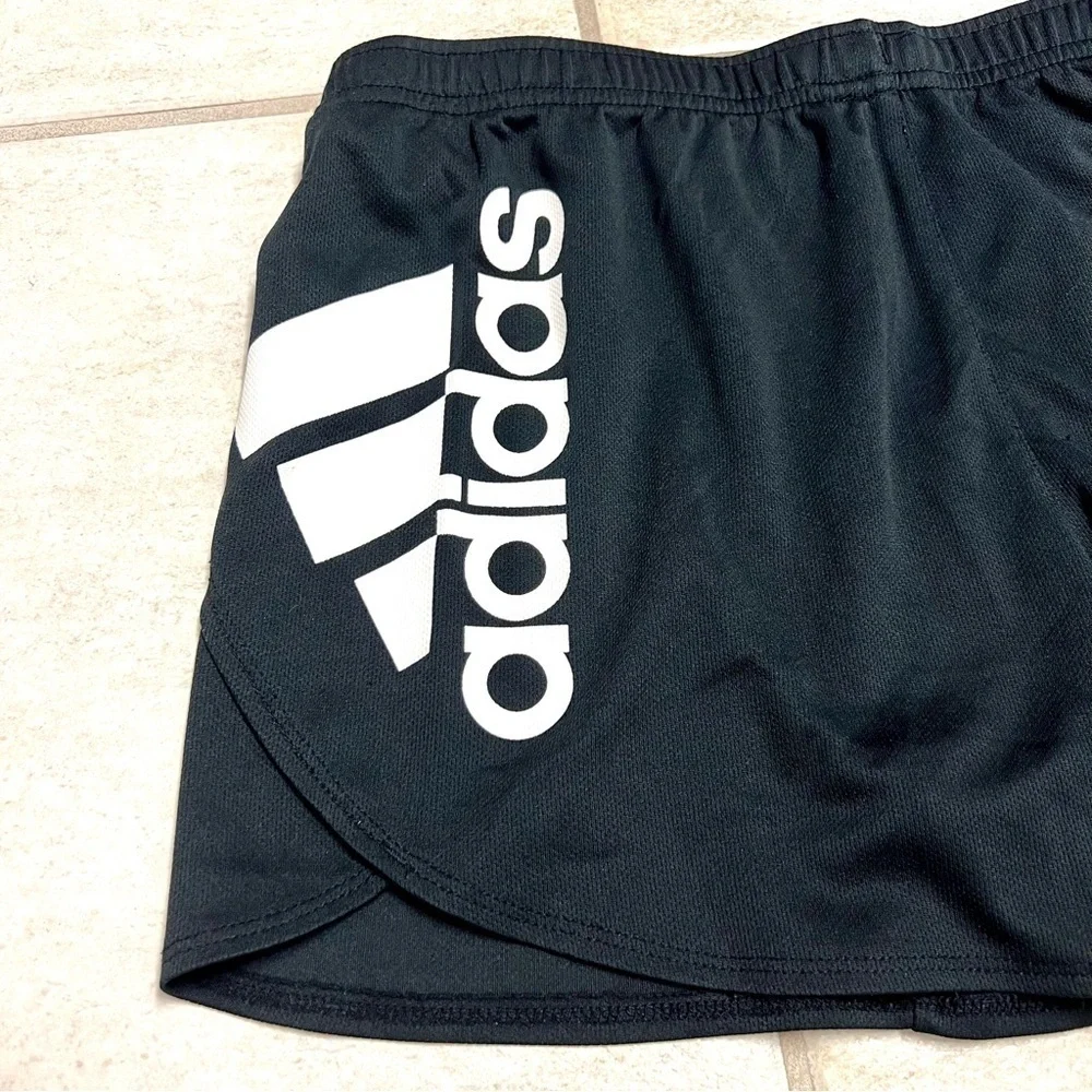 ADIDAS kids Base Bos Sho Shorts black size M (12)
